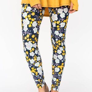 Agnes & Dora Leggings S/M baby suede Pretty Petals Floral NWT